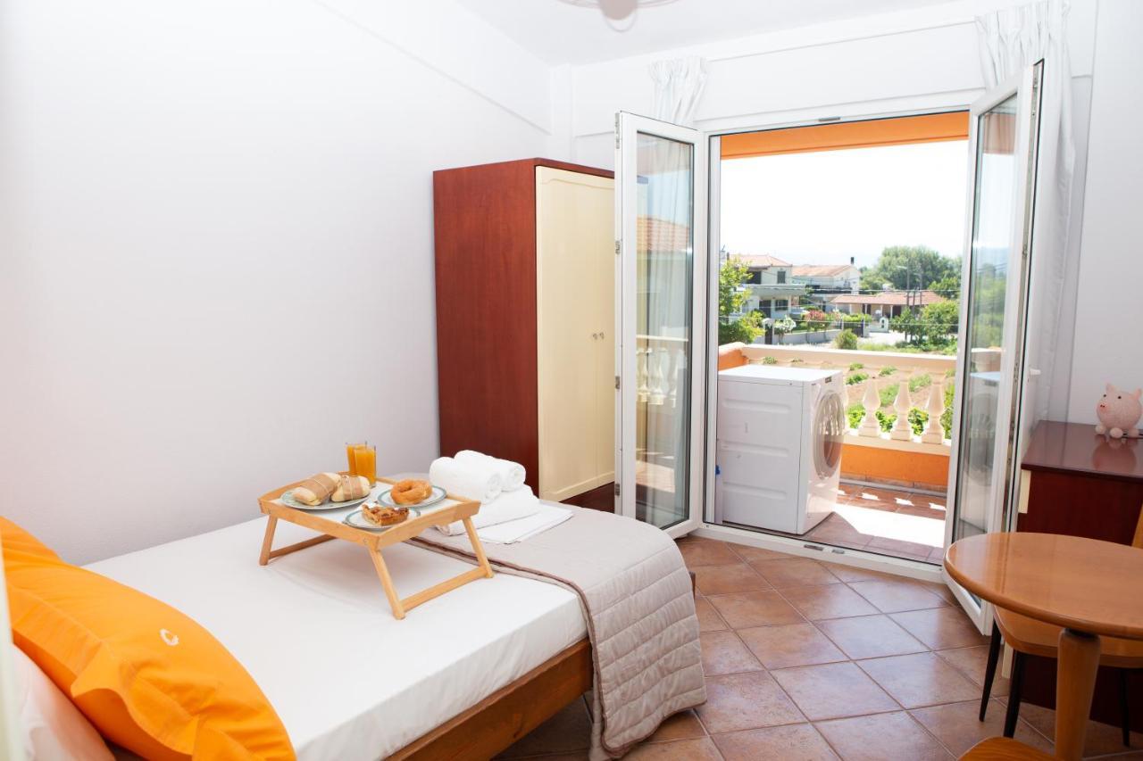 Pampas Seafront Villa, 6 Bedrooms, North Evvoia Kanatádhika 외부 사진