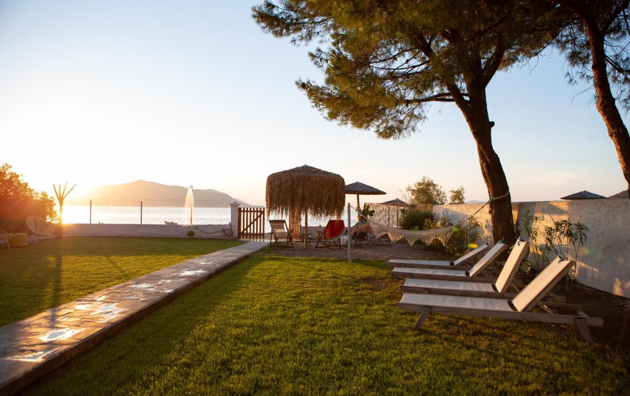 Pampas Seafront Villa, 6 Bedrooms, North Evvoia Kanatádhika 외부 사진