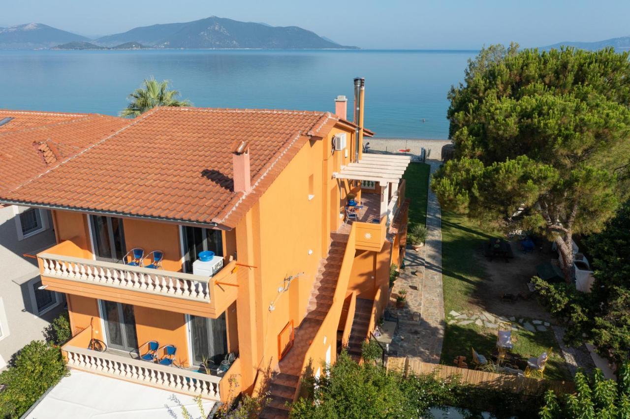 Pampas Seafront Villa, 6 Bedrooms, North Evvoia Kanatádhika 외부 사진